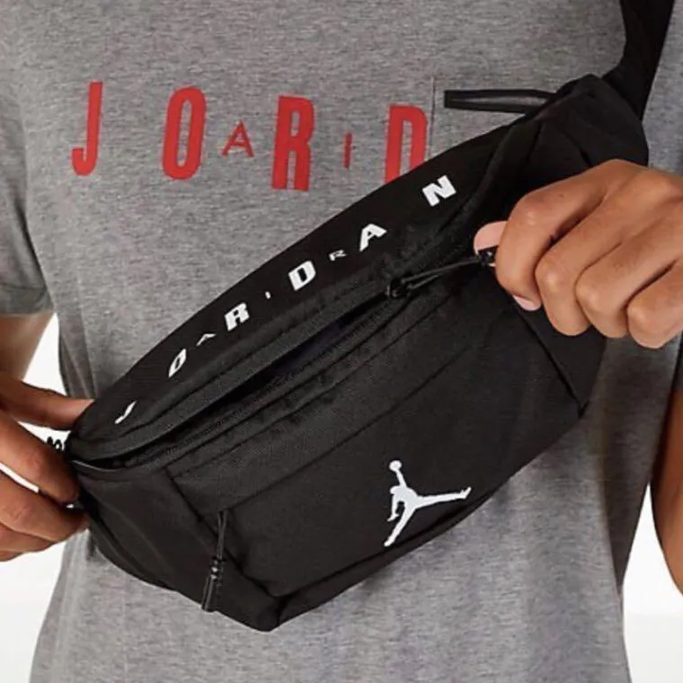 Jordan Polyester One Shoulder Crossbody Fanny Pack Regular Unisex Black-5