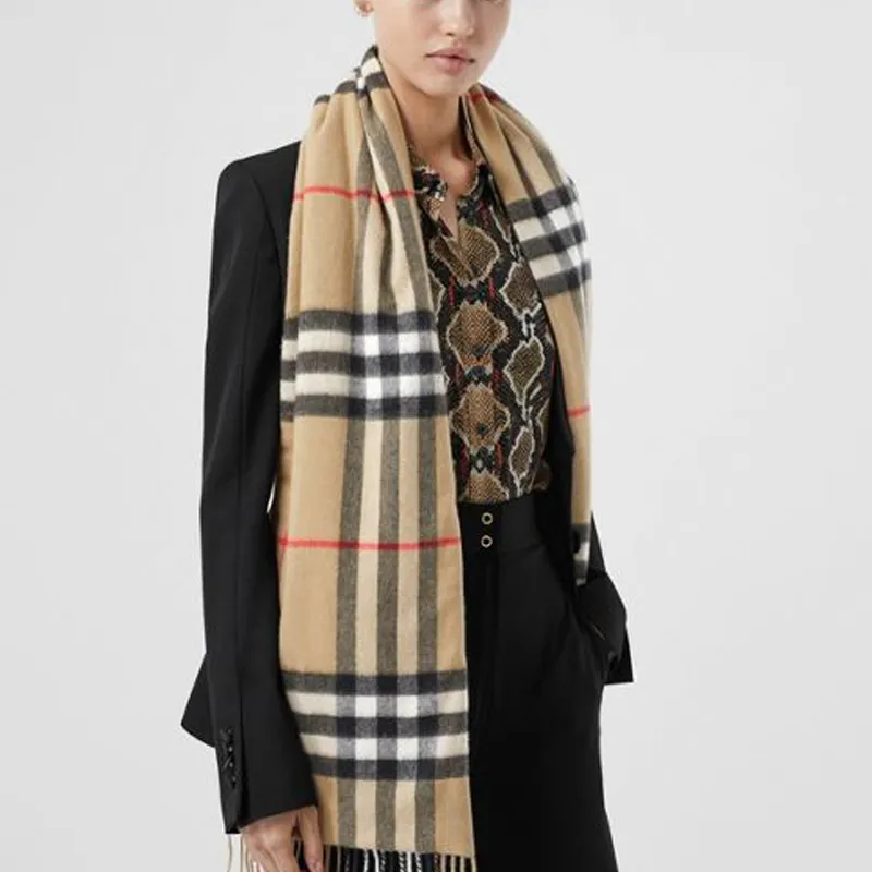Burberry Cashmere Knit Scarves Unisex-5