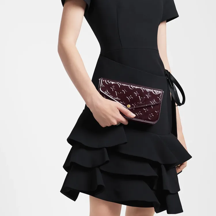 LOUIS VUITTON Pochette Felicie Monogram Vernis Amarante-8