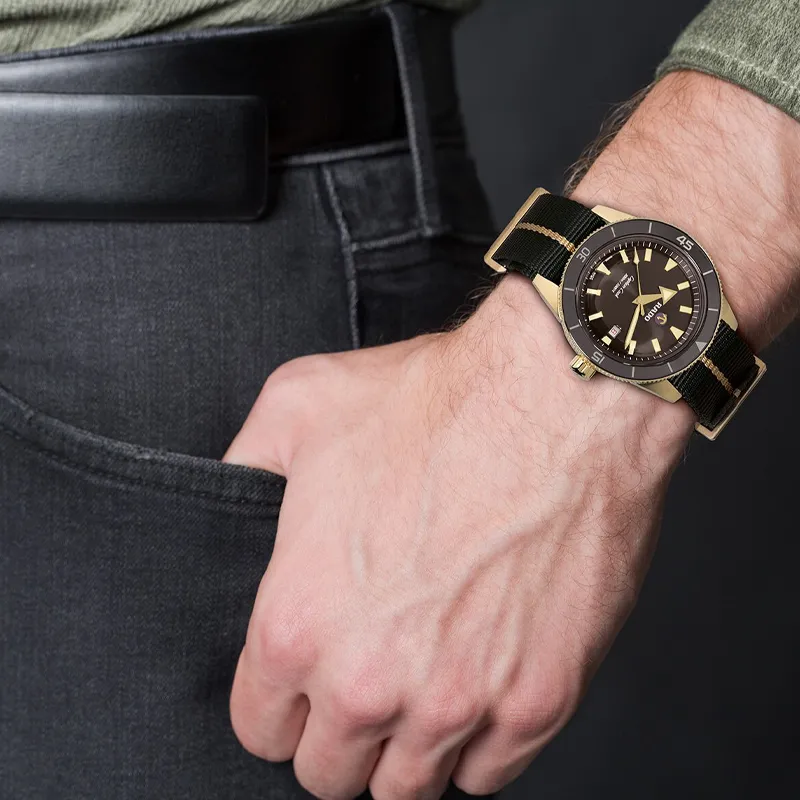 RADO Captain Cook Collection Automatic Mechanical Movement Men's Watches Watch Coffee Watch Dial R32504307-3