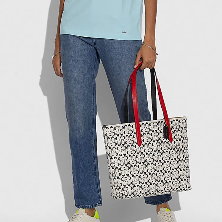 COACH X Disney Collaboration Highline Leather Tote Bag Shopping Bag Shoulder Bags Women's Chalk Multicolor-4