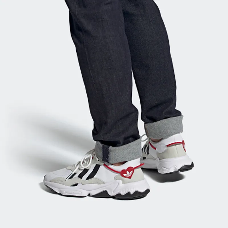 Adidas Ozweego Valentine's Day 2022-6