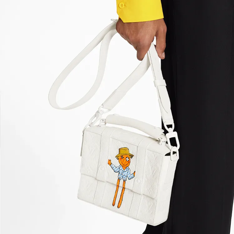 LOUIS VUITTON Flap Soft Trunk Messenger-5