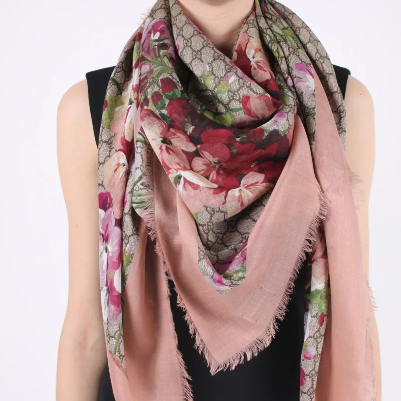 GUCCI Shawls Women's-4