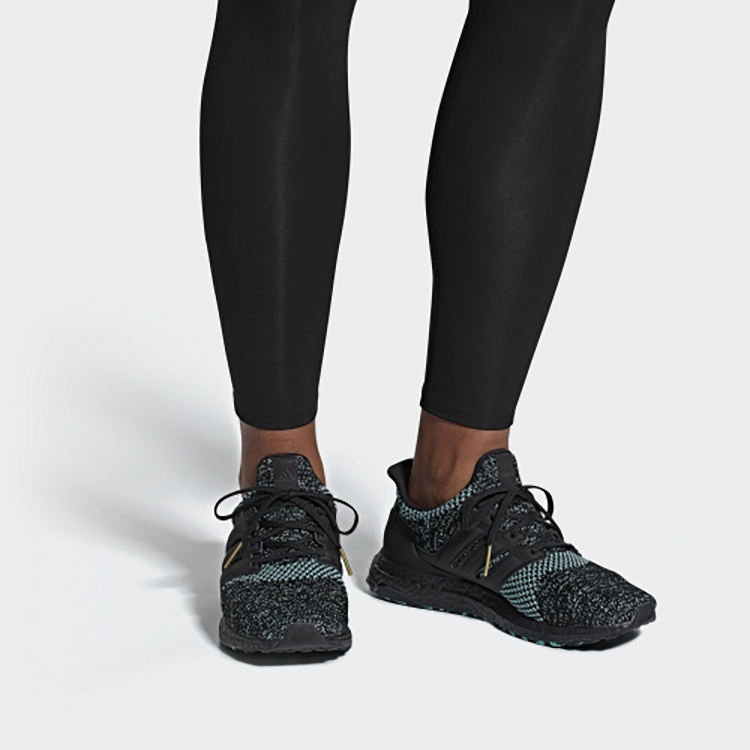 Ultra boost 4. black true green hotsell