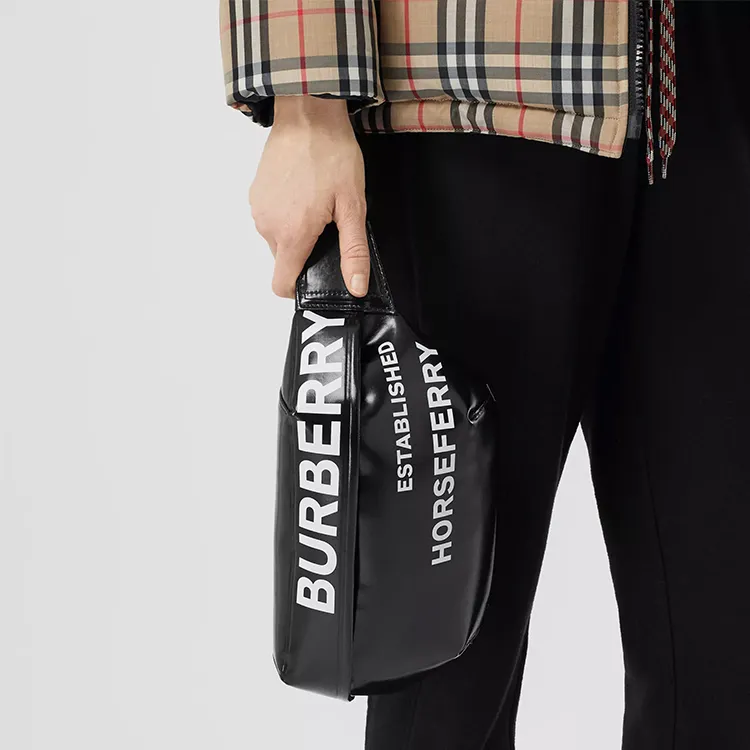 Burberry Bum Bag Horseferry Print Medium Black-4