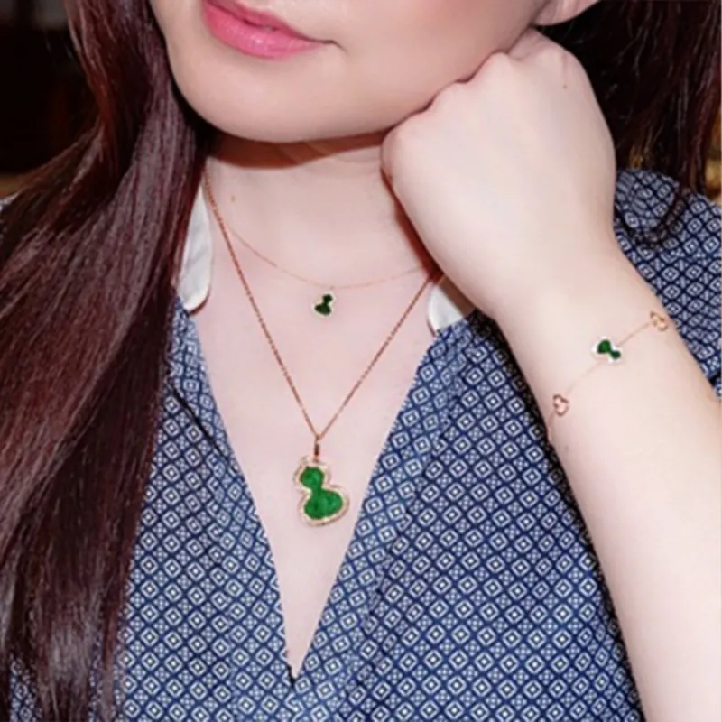 Qeelin Wulu Necklace Collection Rose 18k Gold Necklaces Women's Green-5
