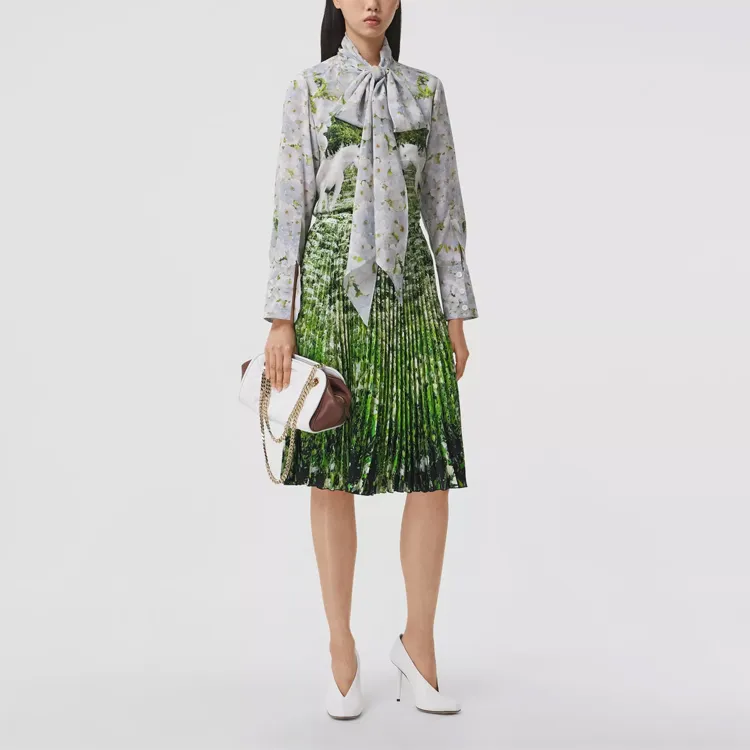 Burberry Casual Long Skirts Women's Green-1