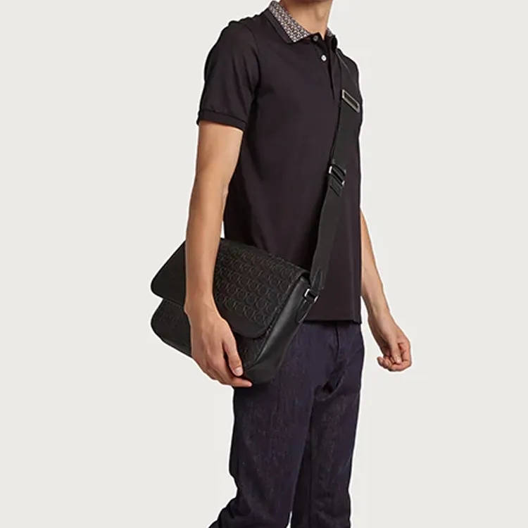 FERRAGAMO GANCINI Cow Leather Messenger Bag Shoulder Bag Crossbody Bag Men's Black-4