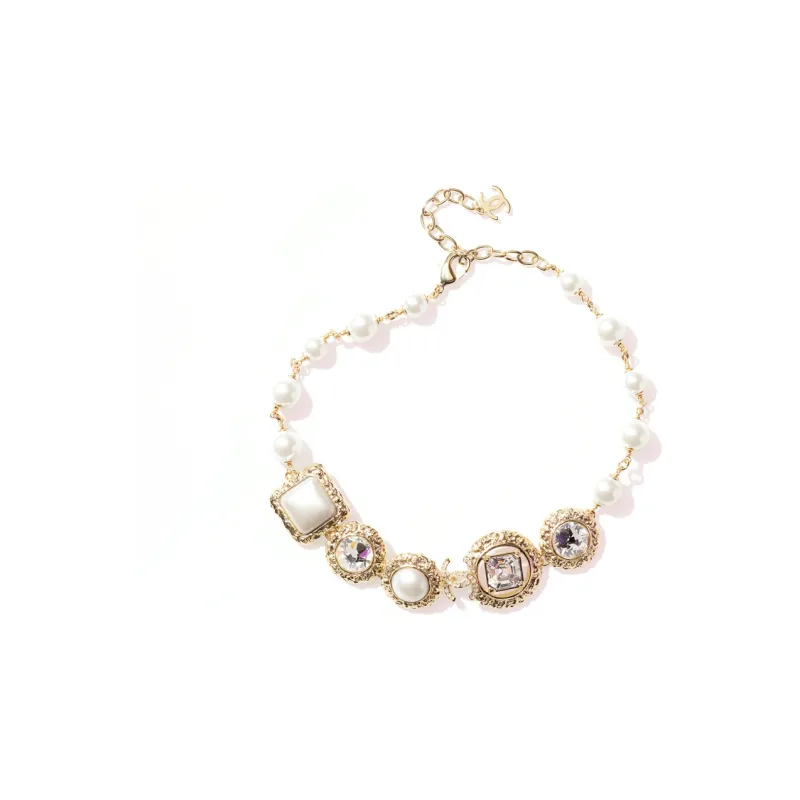 CHANEL Accessories Necklaces Women's Gold/White-0