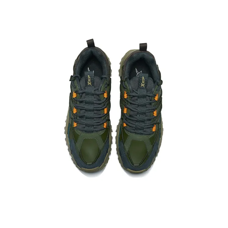 XTEP Hiking / Trekking Shoes Men Low Top Green-1