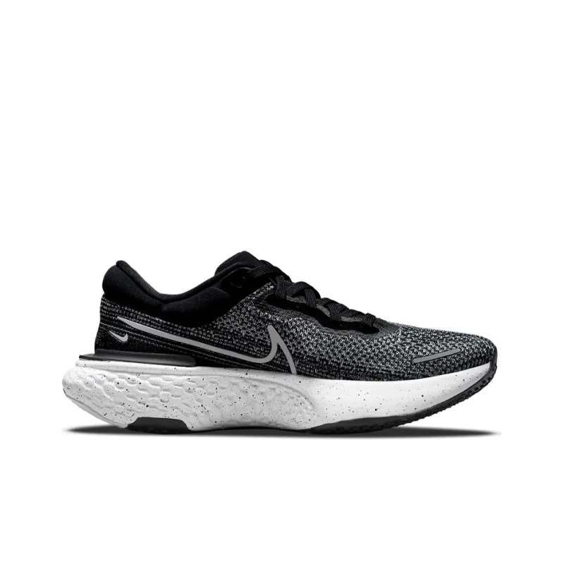 Nike ZoomX Invincible Run Flyknit Oreo-1
