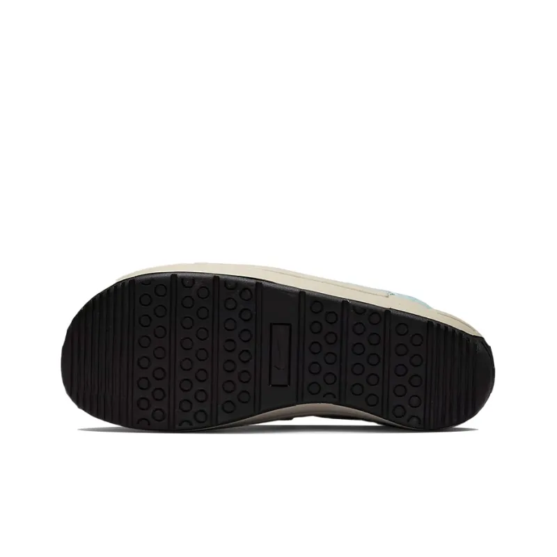 Nike Offline Pack Ocean Cube Sanddrift-5