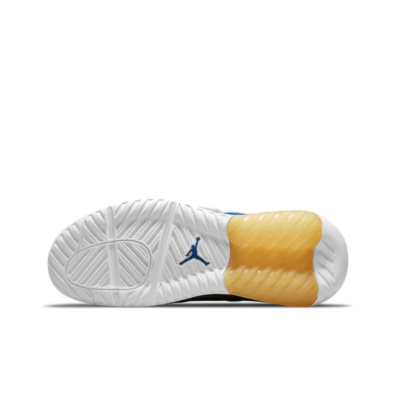 Jordan MA2 Grey University Blue-5