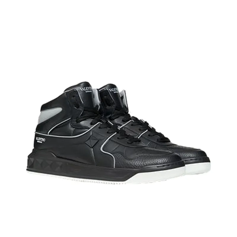 Valentino One Stud Mid Top Stylish Skateboarding Shoes Men's Black-2