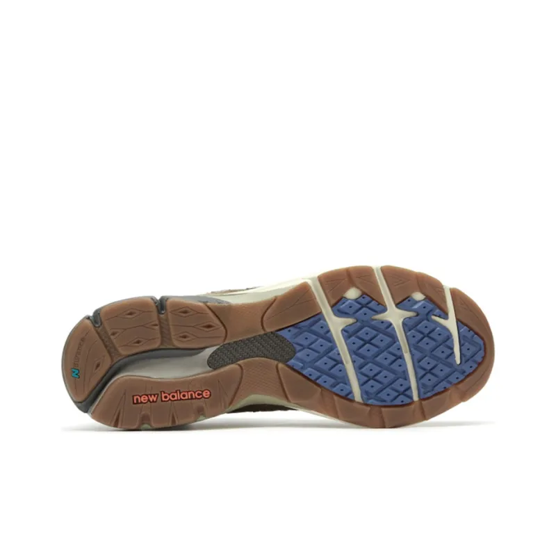 New Balance 990v3 MiUSA Bodega Here To Stay-4