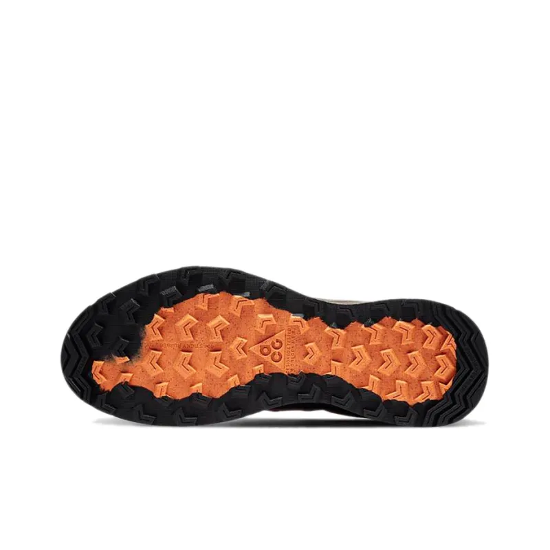 Nike ACG Air Nasu Hiking Shoes Men-5