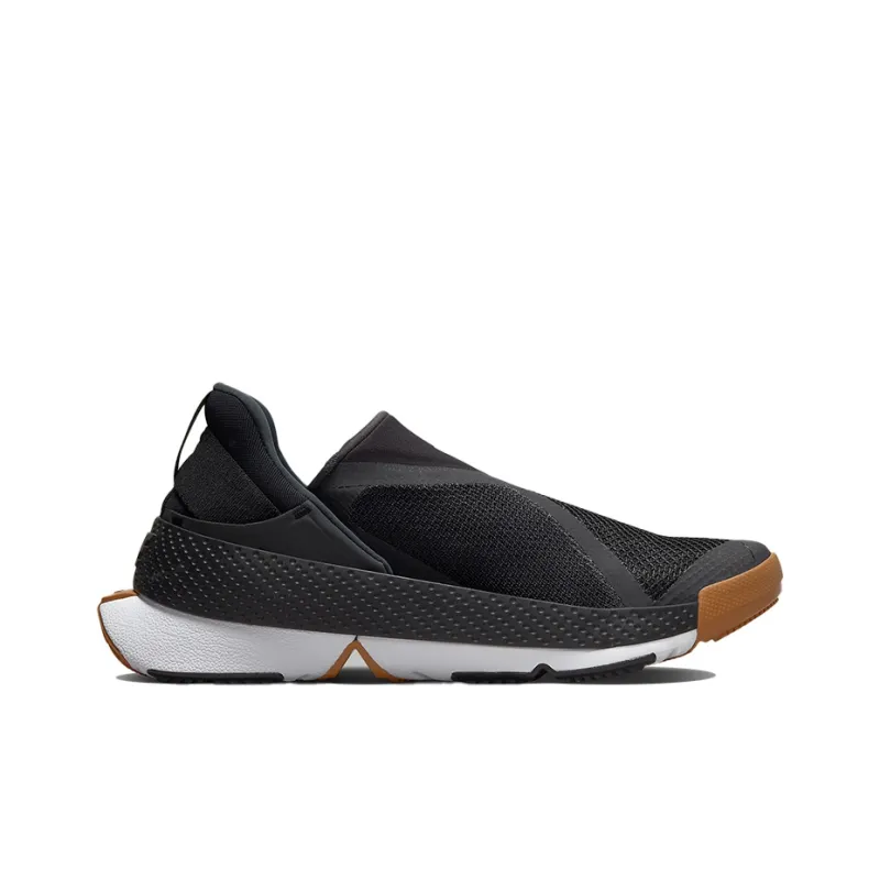 Nike Go FlyEase Black Gum-1