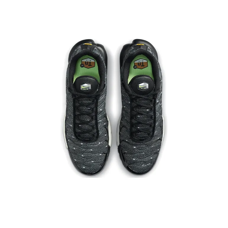 Nike Air Max Plus Se Black Chrome-3