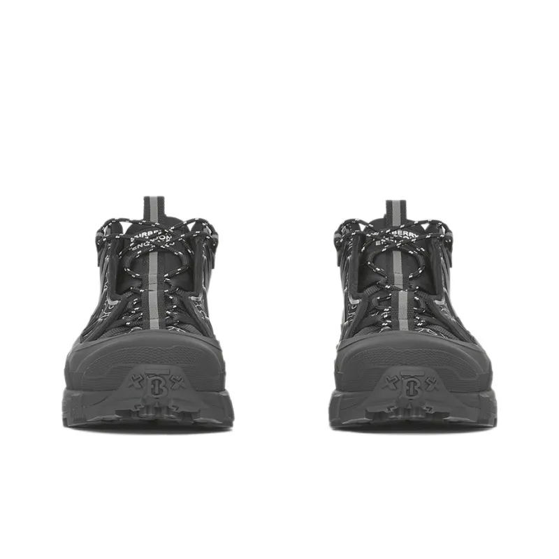 Burberry Arthur TB Monogram Black-2