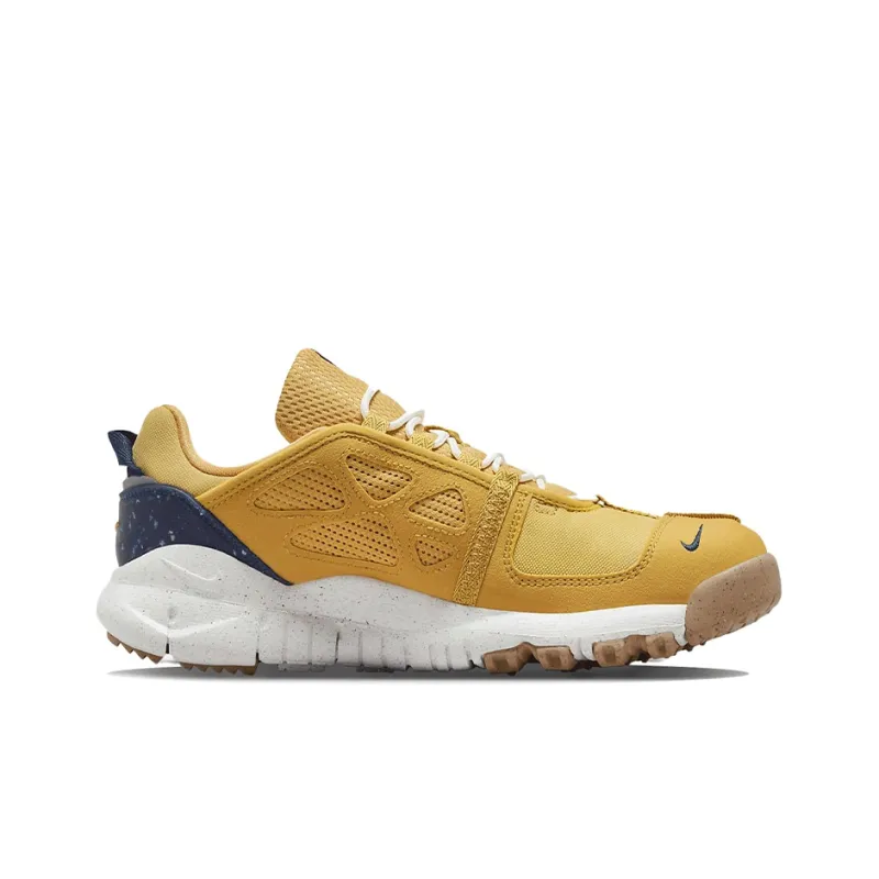 Nike Free Terra Vista Next Nature Goldtone-1
