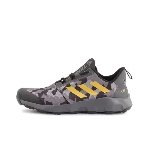 Adidas Terrex Voyager Hiking / Trekking Shoes Men Low-Top Gray/Multicolor