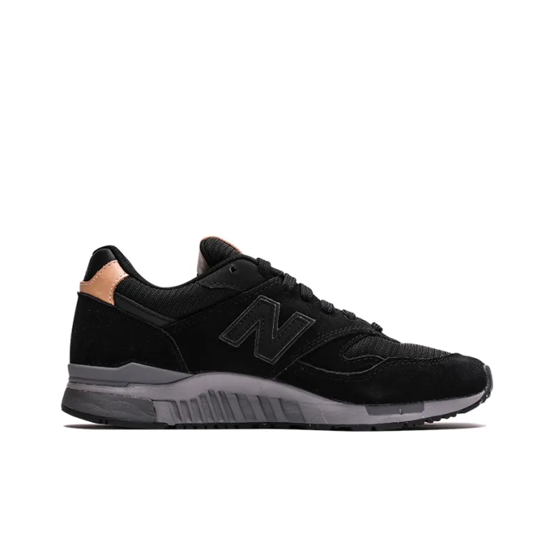 New Balance 840 Shoes Black-1