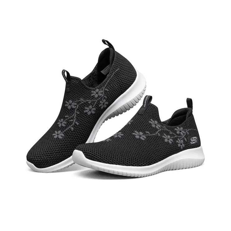 Skechers Ultra Flex Breathable Minimalistic Low Tops Athleisure Casual Sports Shoe Black Women's-2
