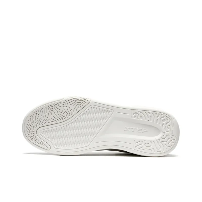 XTEP Lightweight And Breathable Low Top Sports Casual Shoes Men's White Gray-4