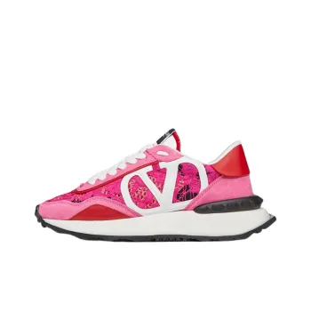Valentino Garavani Lacerunner Lace Panelled Sneakers