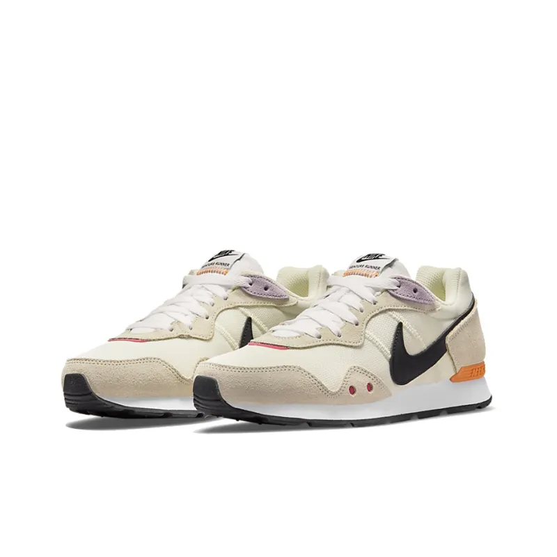 Nike Venture Runner Coconut Milk Light Curry Women's-2