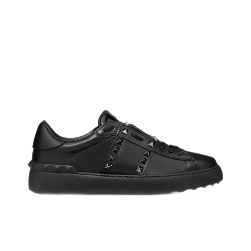 Valentino ROCKSTUD Low Top Stylish Skateboarding Shoes Women's Black-1