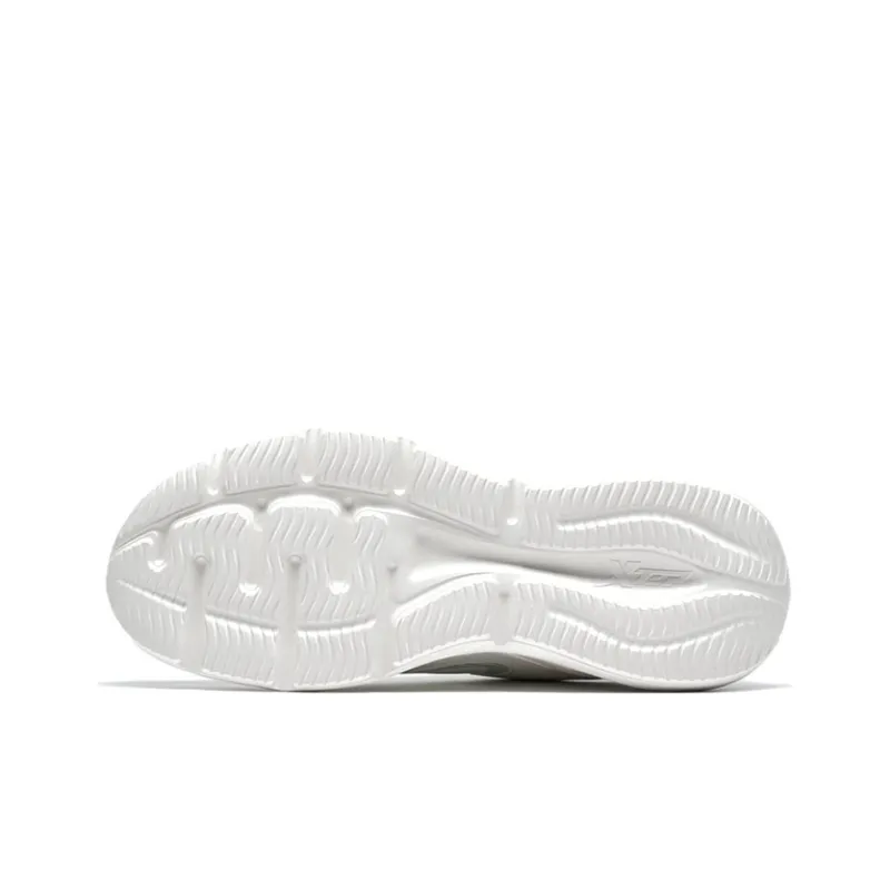 XTEP Cushioned Slip-Resistant Breathable Lightweight Low-Top Running Shoes Men's White-3