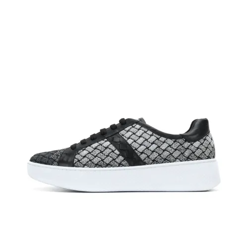 Bottega Veneta Low-Top Running Shoes Women's Black White