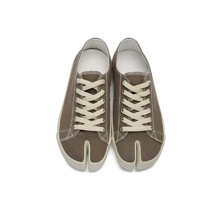 Maison Margiela Tabi Low Top Stylish Skateboarding Shoes Men's Brown-4
