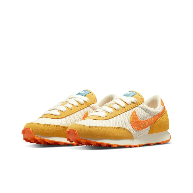 Nike Daybreak Paisley Swoosh Magma Orange Women's-2