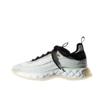 CHANEL Low Top Casual Shoes Women's White