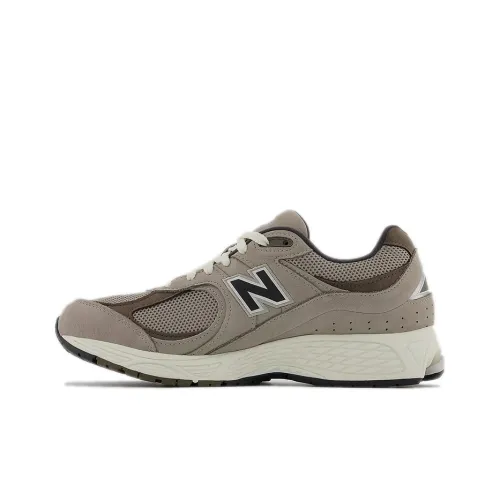 New Balance 2002R Warm Alpaca Light Chalkboard