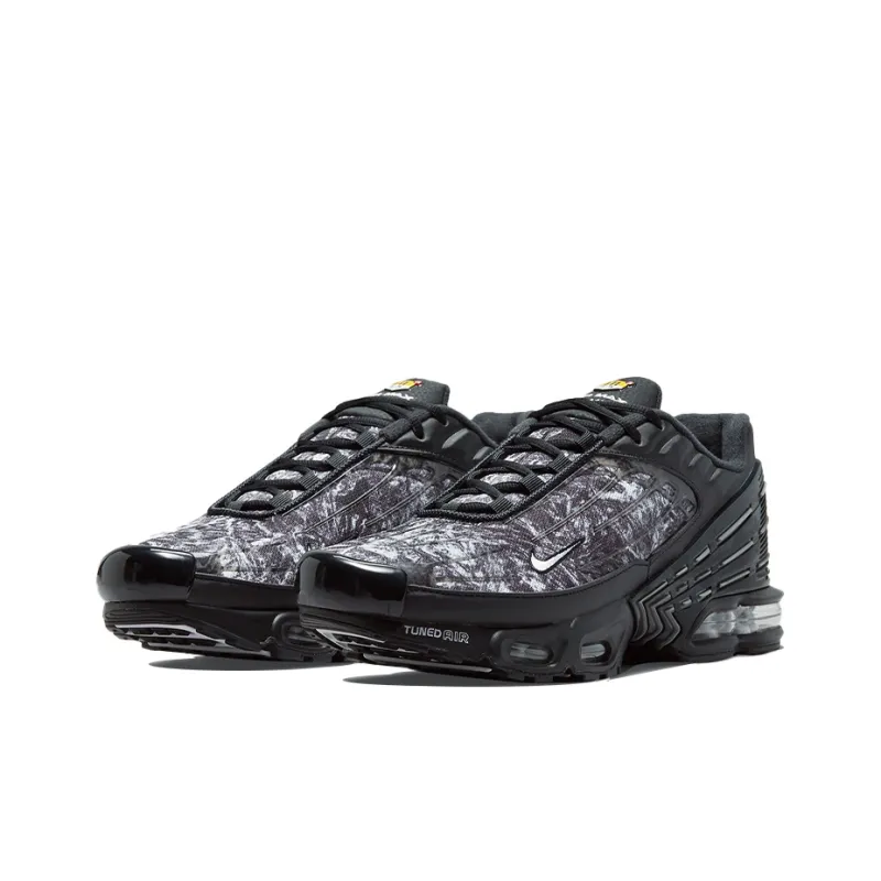 Nike Air Max Plus 3 Black Graphic-2
