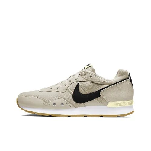 Nike Venture Runner Running Shoes Men Low-Top Beige