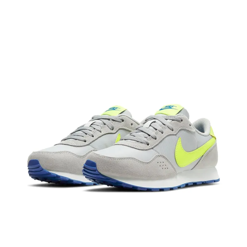 Nike MD Valiant GS 'White Barely Volt'-2
