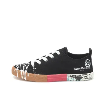 Maison Margiela Low Top Stylish Skateboarding Shoes Women's Black Red