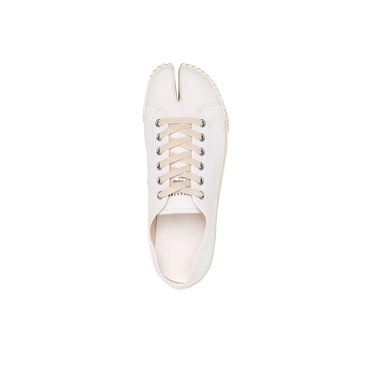 Maison Margiela Tabi Low Top Sneakers-4