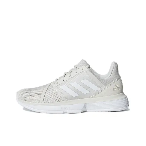 adidas feiert CourtJam Bounce 'Raw White' Women's