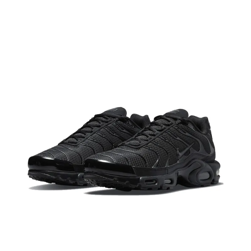 Nike Air Max Plus Triple Black 2021-1