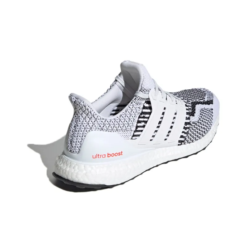 Adidas Ultra Boost Dna 5.0 Zebra-3