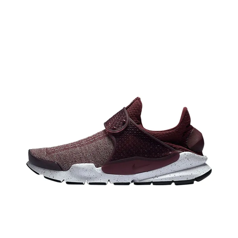 Nike Sock Dart Se Premium Night Maroon-0