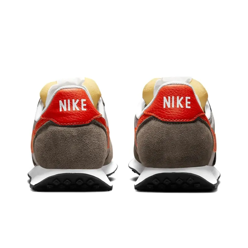 Nike Waffle Trainer 2 Moon Fossil Team Orange-4