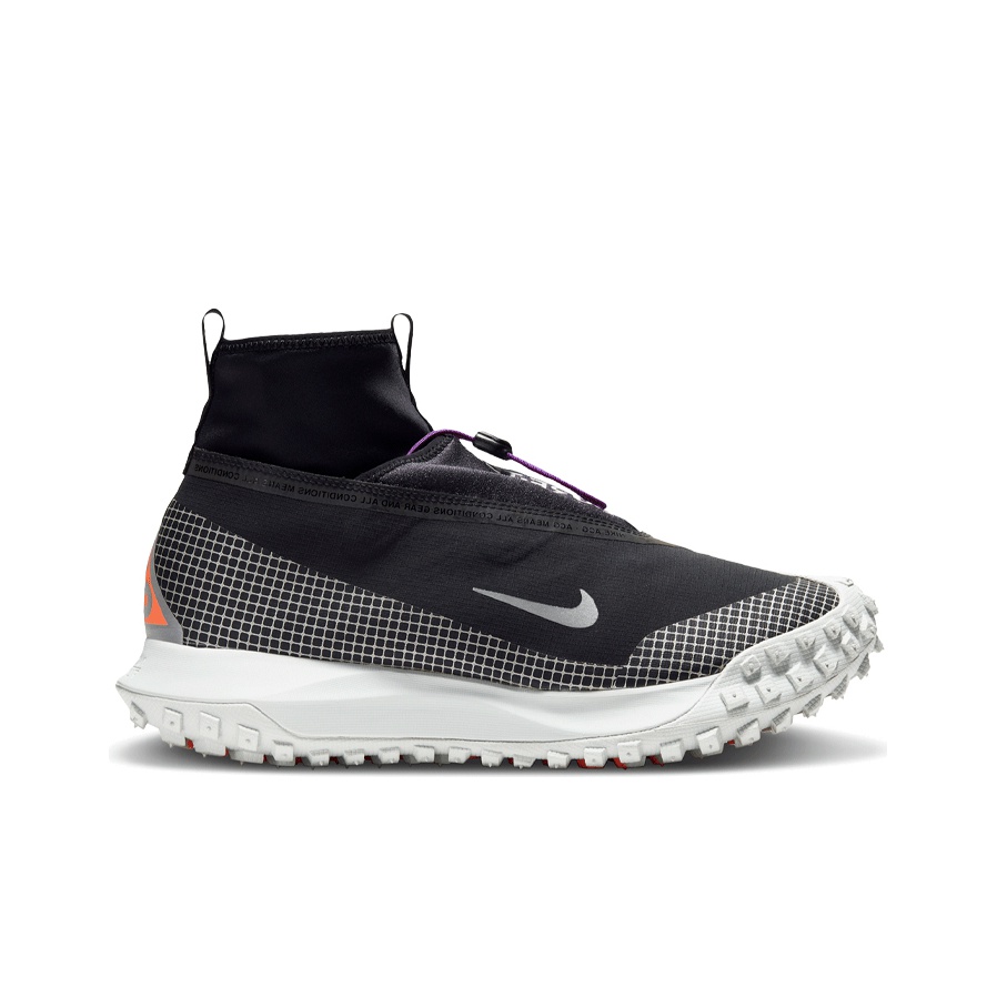 は*け様 NIKE ACG Mountain Fly GORE-TEX ブラック Nike ACG Mountain Fly Gore-Tex 