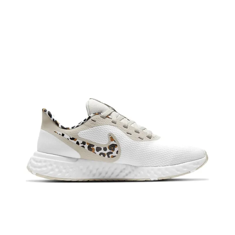 Nike Revolution 5 Premium 'Leopard' Women's-1